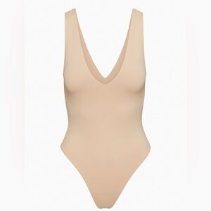 Aritzia Babaton Contour V-Neck Bodysuit in Toasty